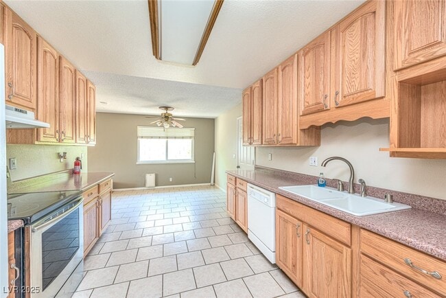 Building Photo - 6417 Bristol Way