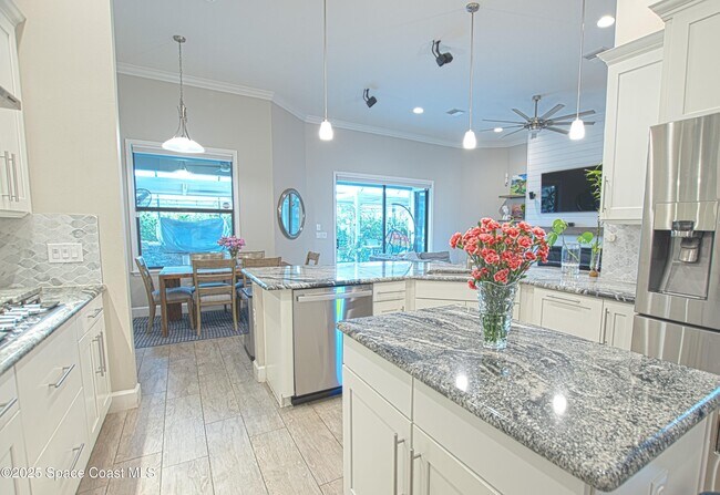 Foto del edificio - 7699 Kerrington Dr