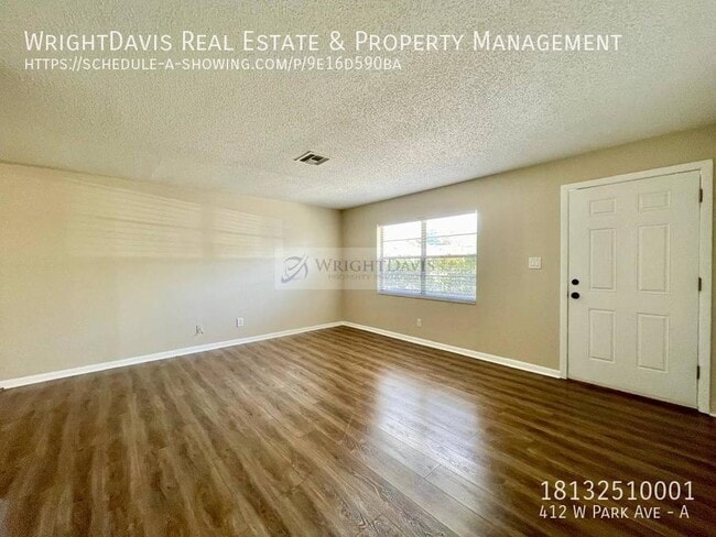 Foto del edificio - Charming 2/1 Duplex in Tampa!