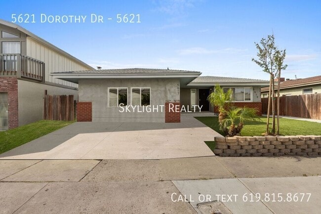Foto del edificio - 5621 Dorothy Dr