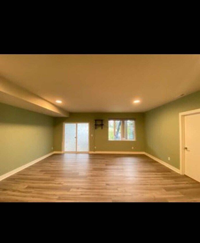 Foto principal - 1613 N 167th St