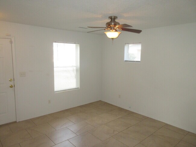 Building Photo - 3778 Cattle Dr