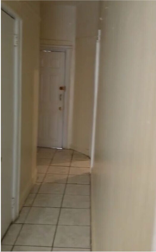 Foto del edificio - 214 Lincoln Ave