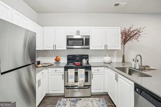 Building Photo - 405 Philip Blvd