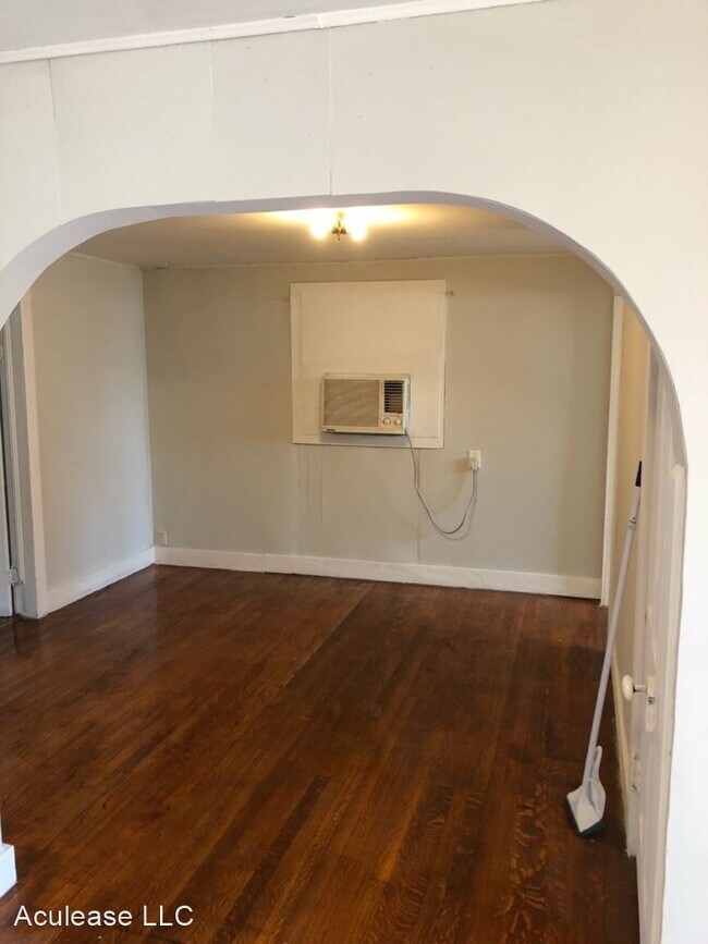 Foto del edificio - 2 br, 1 bath House - 222 E. Thorton