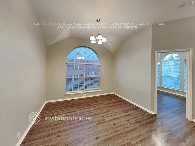 Building Photo - 4737 Park Downs Dr