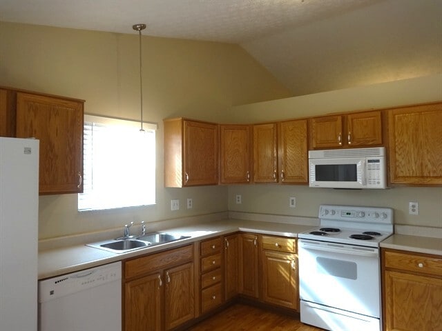 Building Photo - 468 McPherson Dr