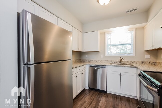 Building Photo - 6806 Barcliff Dr