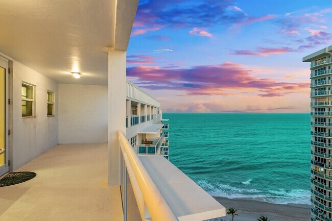 Foto del edificio - 3430 Galt Ocean Dr