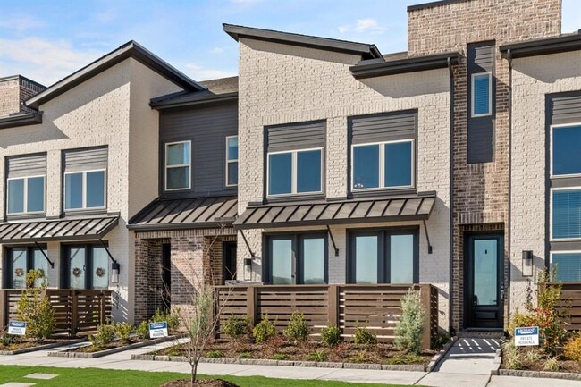 Building Photo - 16655 Bristol Steel Ln