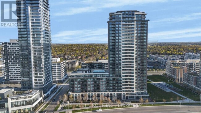 Building Photo - 15 Water Walk Dr