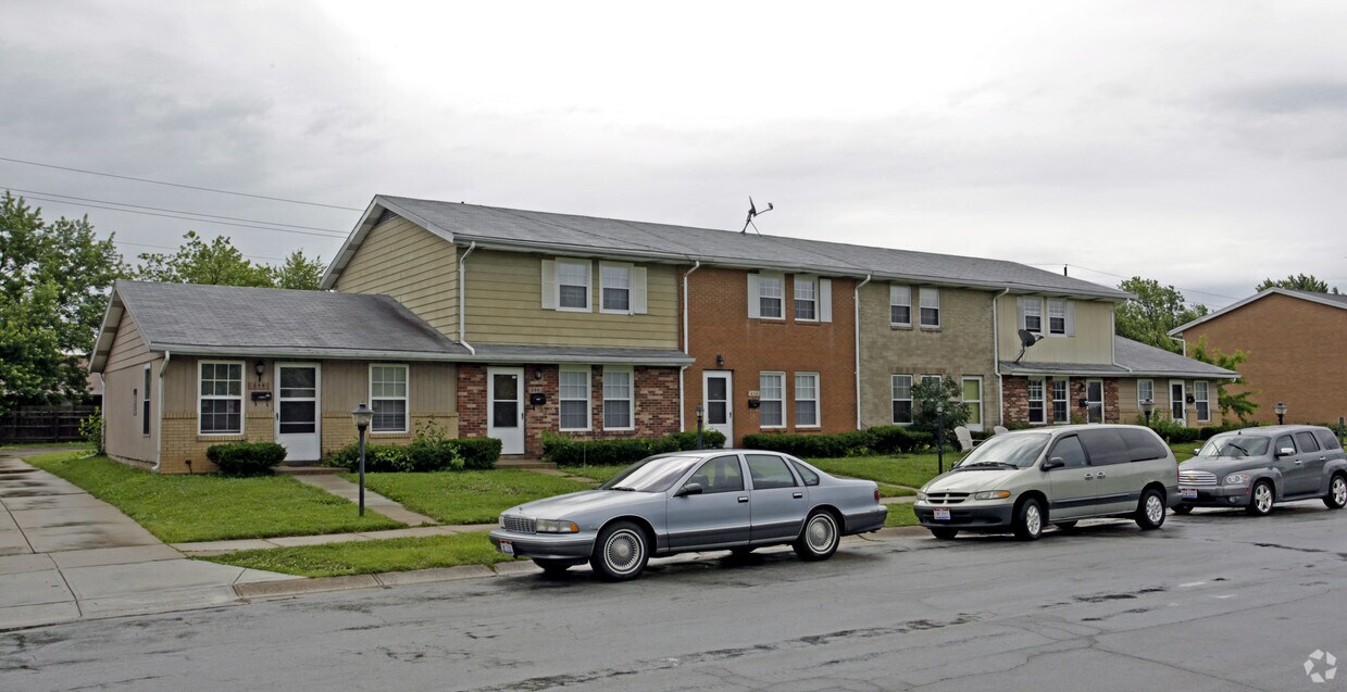 Building Photo - 644-664 Randler Ave