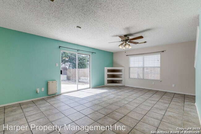 Building Photo - 4 br, 2.5 bath House - 9819 Autumn Arch
