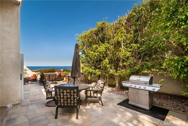 Building Photo - 24231 Porto Allegro