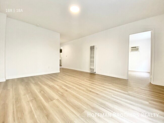 Foto del edificio - 1240 Bronson Ave