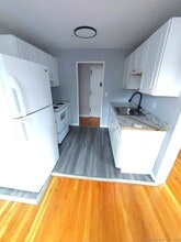Building Photo - 22 Atwood St