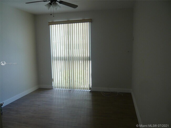 Foto del edificio - 7280 SW 89th St