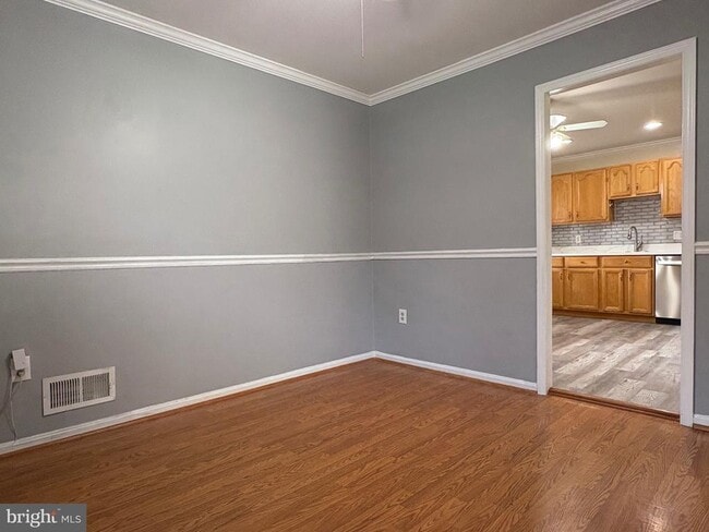 Building Photo - 12654 Valleywood Dr