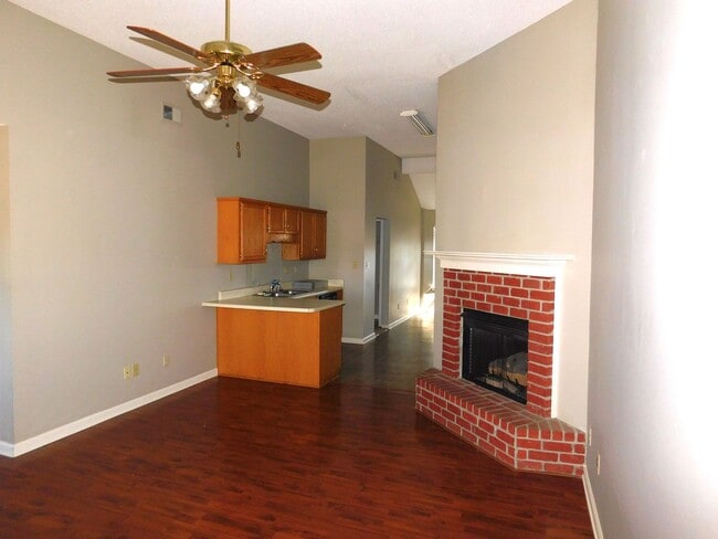 Building Photo - 6434 Shadow Oaks Cove Horn Lake, MS