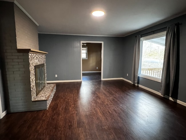 Building Photo - 157 N Redtown Rd