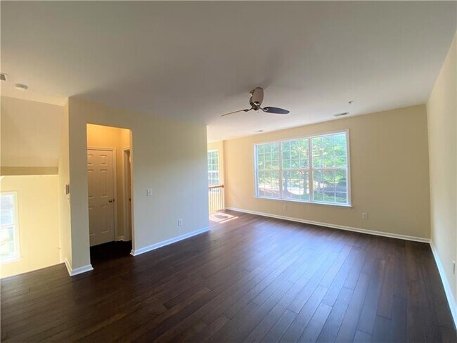Foto del edificio - 4680 Creekside Villas Way