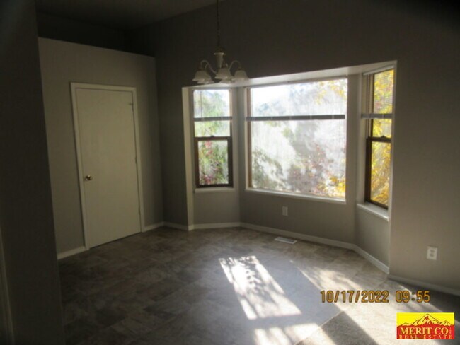 Foto del edificio - Single Family Home