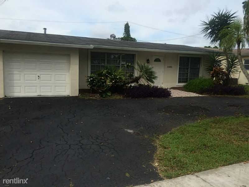 Primary Photo - 11300 NW 31st St