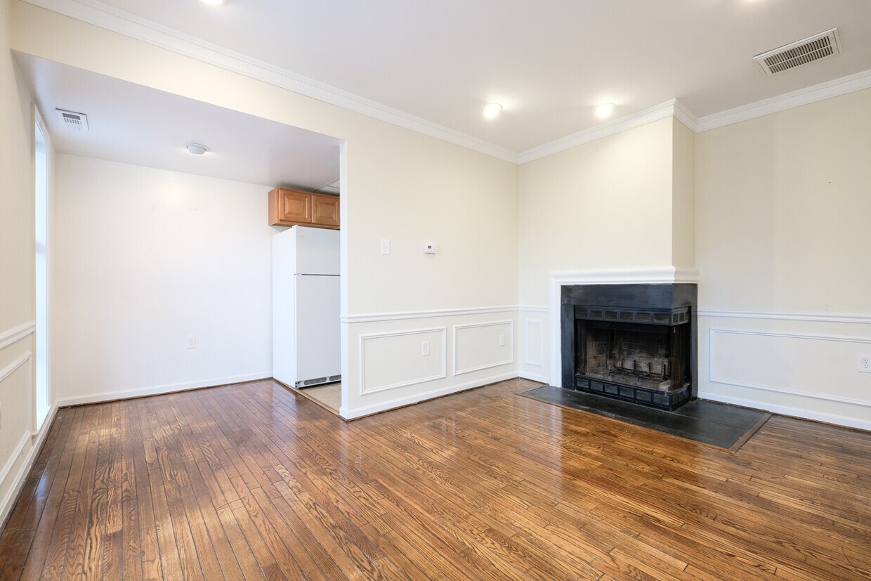 1669 Park Rd NW Unit M, Washington, DC 20010 Room for Rent in