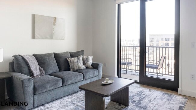 Foto del edificio - 1007 S Mint St