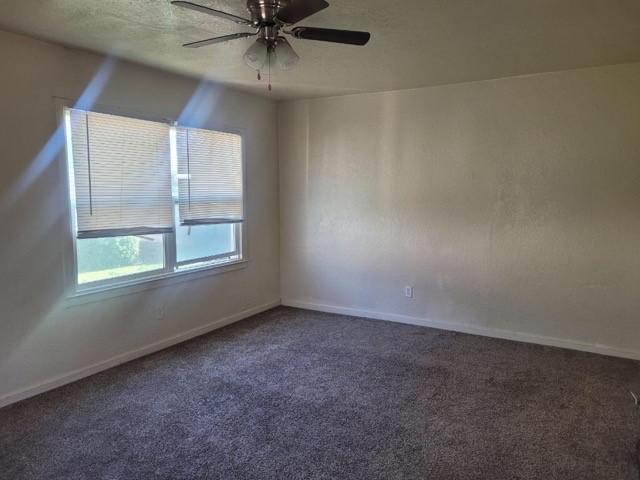 Foto del edificio - 119 E. Kearney Blvd.