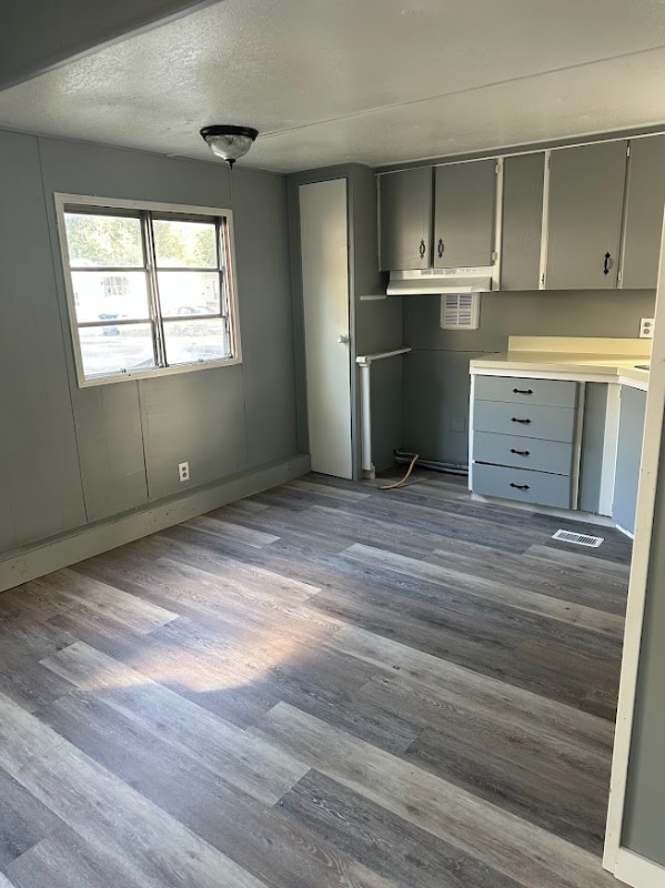 Building Photo - 3625 S Douglas Ave