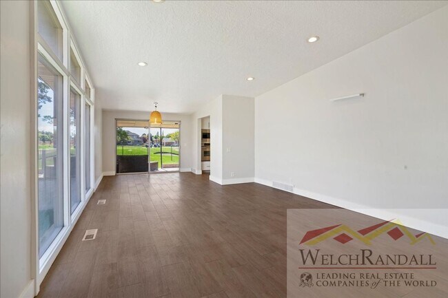 Foto del edificio - Beautifully Updated Single Family Home in ...