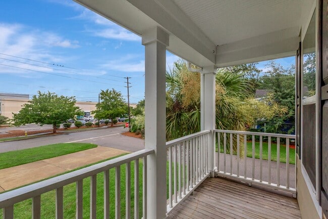 Building Photo - Welcome to Filbin Creek — North Charleston...