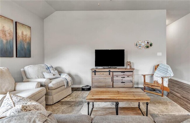 Building Photo - 3863 Still Creek Loop