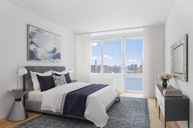 Building Photo - 1 bedroom in Long Island City NY 11109