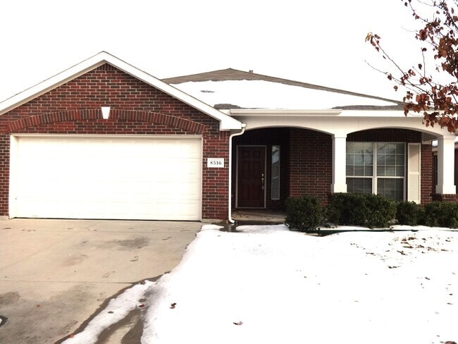 Building Photo - 8516 Minturn Dr