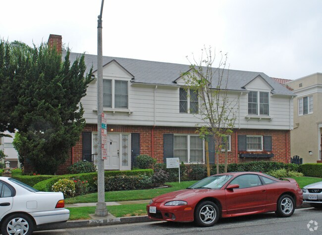 Foto del edificio - 145-147 S Peck Dr