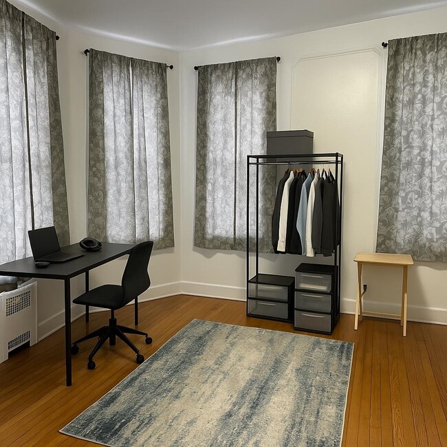 Foto del edificio - 536 Hudson Ave