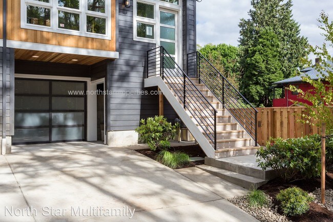 Foto del edificio - 5081 NE 32nd Ave