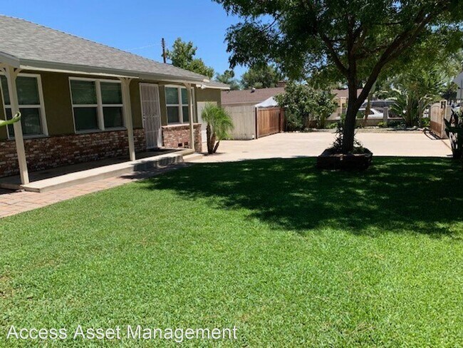 Building Photo - 3 br, 1 bath House - 5057 Foothill Avenue
