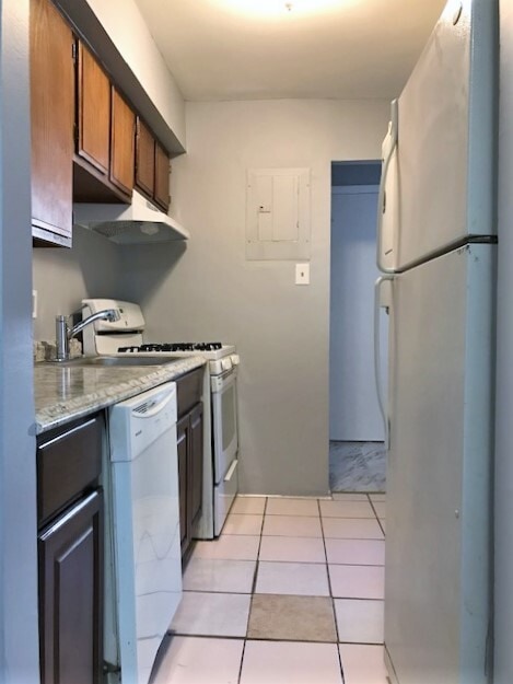 Building Photo - 3938 Stone Gate Dr
