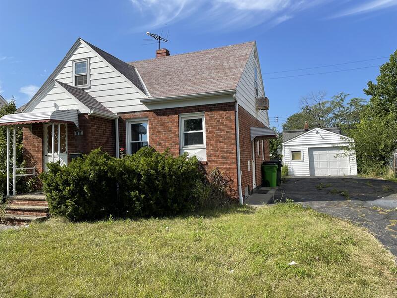 Primary Photo - 20601 Nicholas Ave