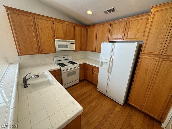 Building Photo - 1745 Park Mesa Ln