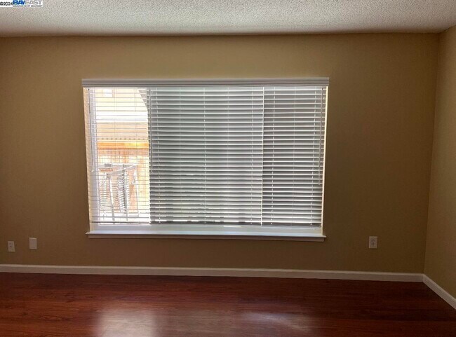 Foto del edificio - 117 Day St