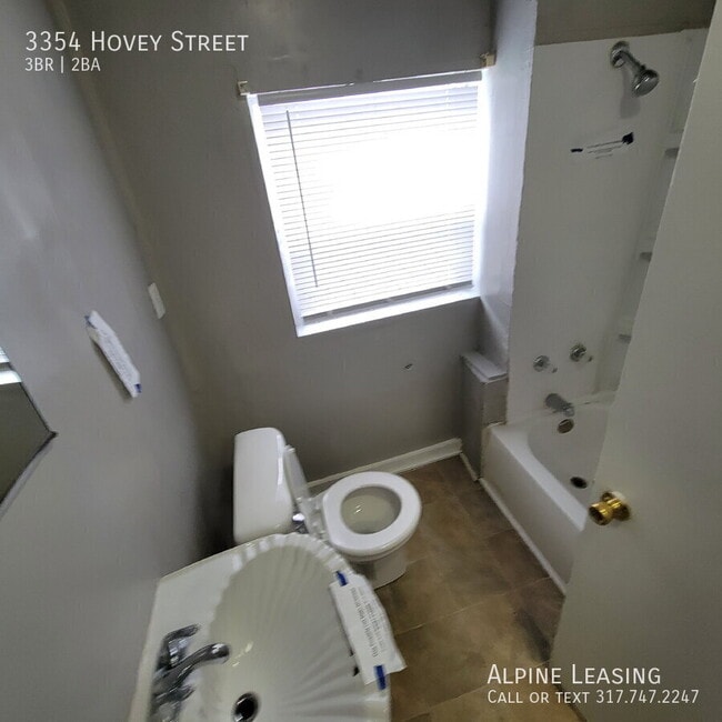 Building Photo - 3354 Hovey St