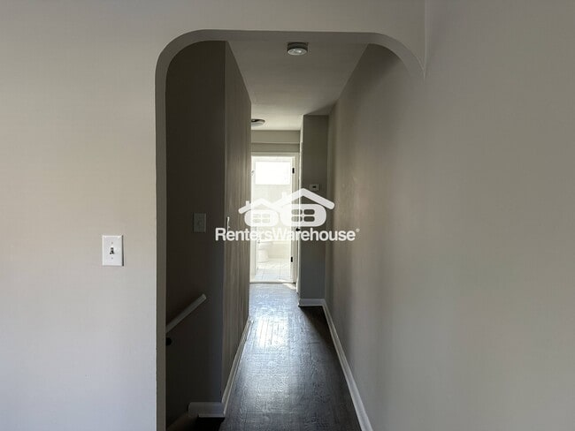 Building Photo - 1023 Cedarcroft Rd