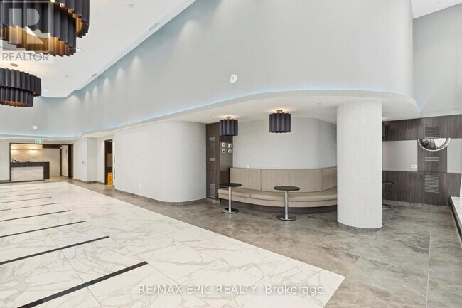 Photo du bâtiment - 95 Oneida Crescent