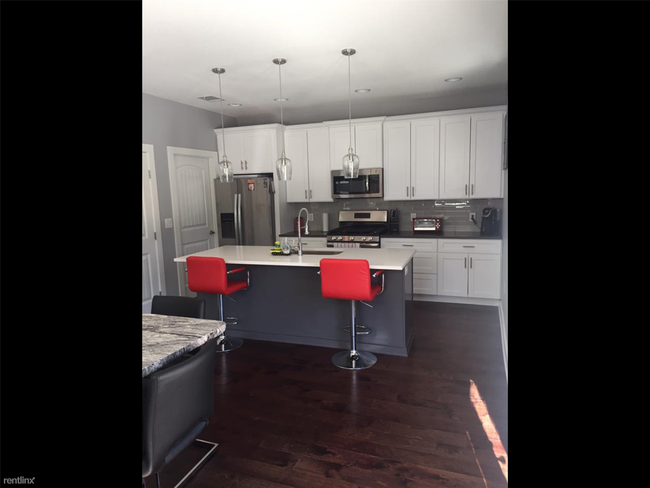 Building Photo - 3 br, 2.5 bath Condo - 308 Delmar Unit A