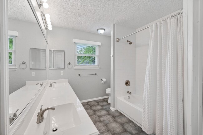 Building Photo - 2503 Corral Trail