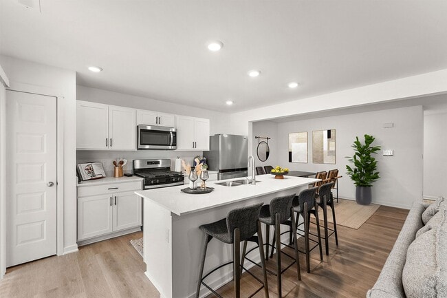 Building Photo - Brixin at Cressmoor Estates